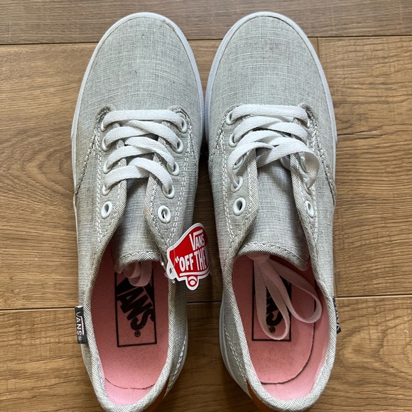 Never worn Vans - Picture 1 of 2